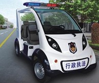 驚喜！警用巡邏車上的金剛砂PVC地板