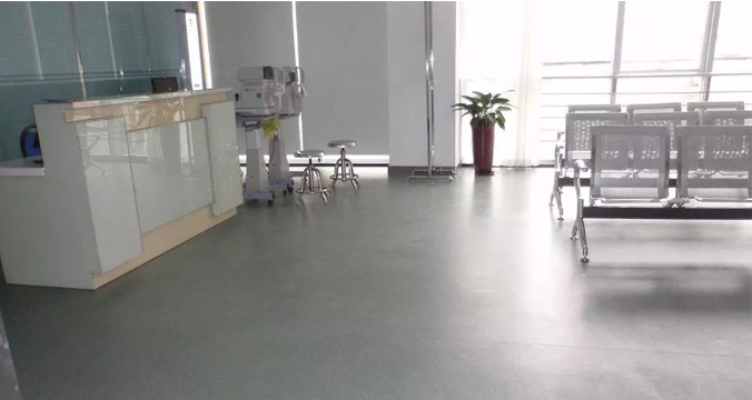 PVC全同質(zhì)透心地板和半同質(zhì)透心地板哪里不同？