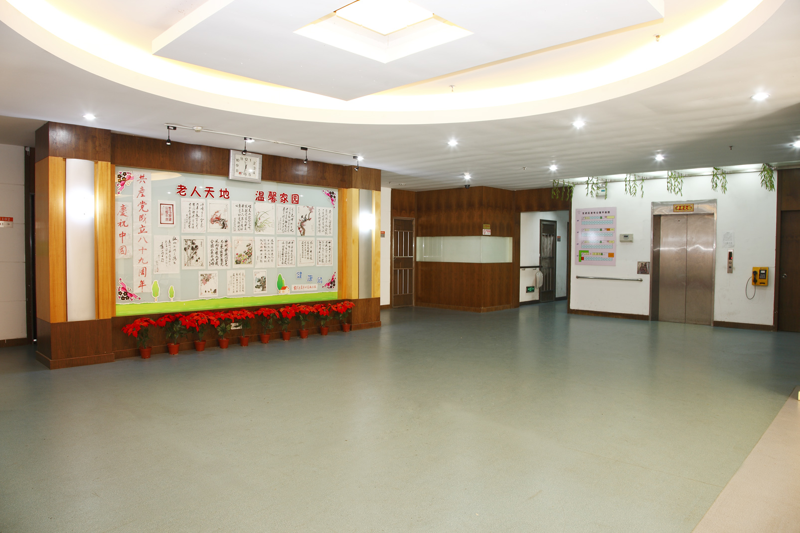 時刻守護(hù)老年人健康的養(yǎng)老院PVC塑膠地板【騰方PVC地板】