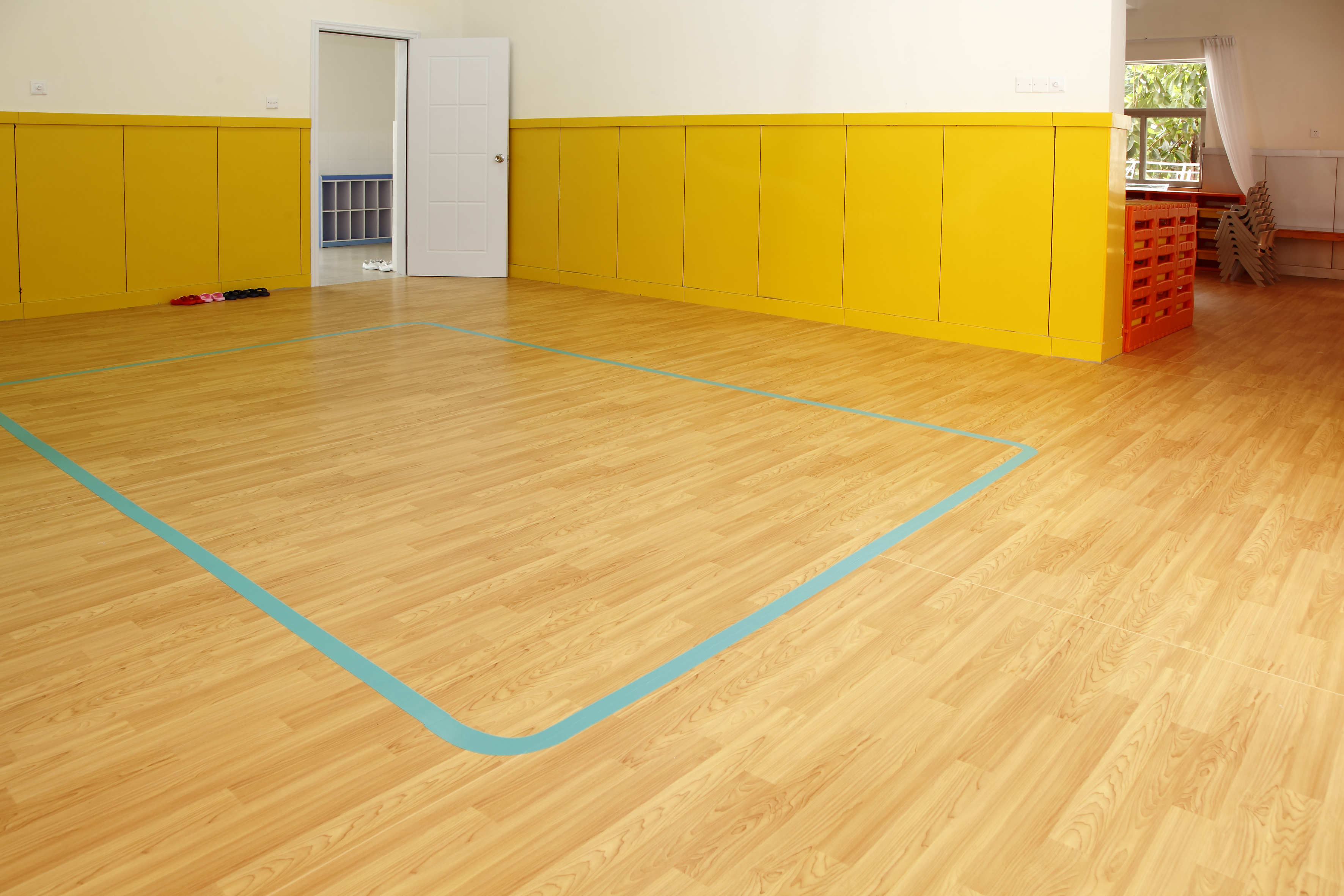 幼兒園塑膠地板的產品特點【騰方PVC地板】